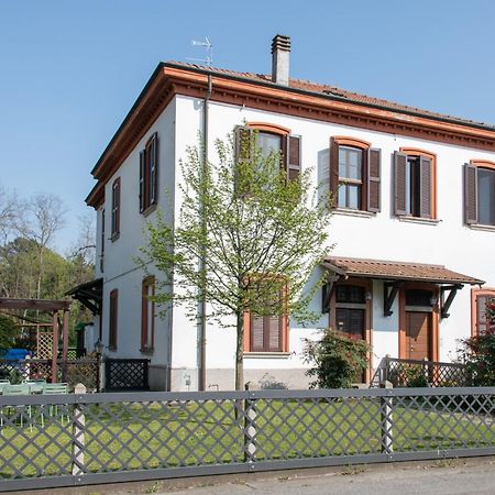 Crespi D'Adda A "Colori" Villa Каприате Сан Джервазио Екстериор снимка