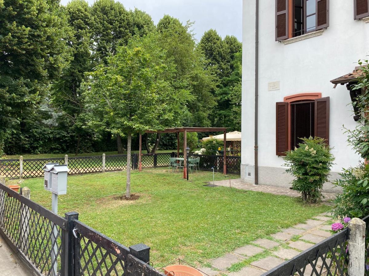 Crespi D'Adda A "Colori" Villa Каприате Сан Джервазио Екстериор снимка